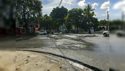En Hondurtas y La Paz las aguas sanitarias invaden su entorno