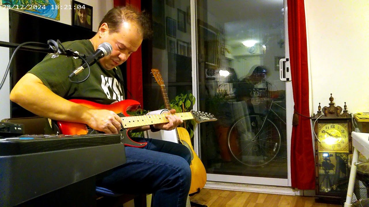 (In french langage, full of music notes) UNE SOIRÉE AVEC SYLVAIN; DÉMONSTRATION DE la GUITARE🎸 4 ⚃