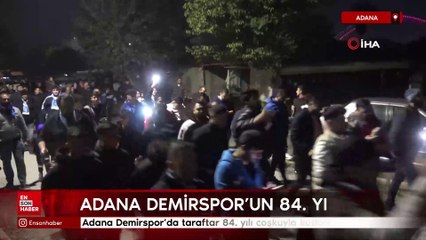 Adana Demirspor'da taraftar 84. yılı coşkuyla kutladı