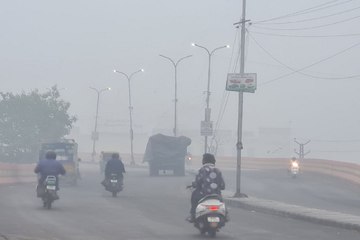 कोहरे की चादर में लिपटा रहा कोटा शहर... आगे ऐसा रहेगा मौसम जाने