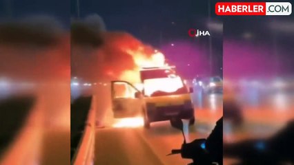 Bursa'da Seyir Halindeki Otomobil Alev Aldı