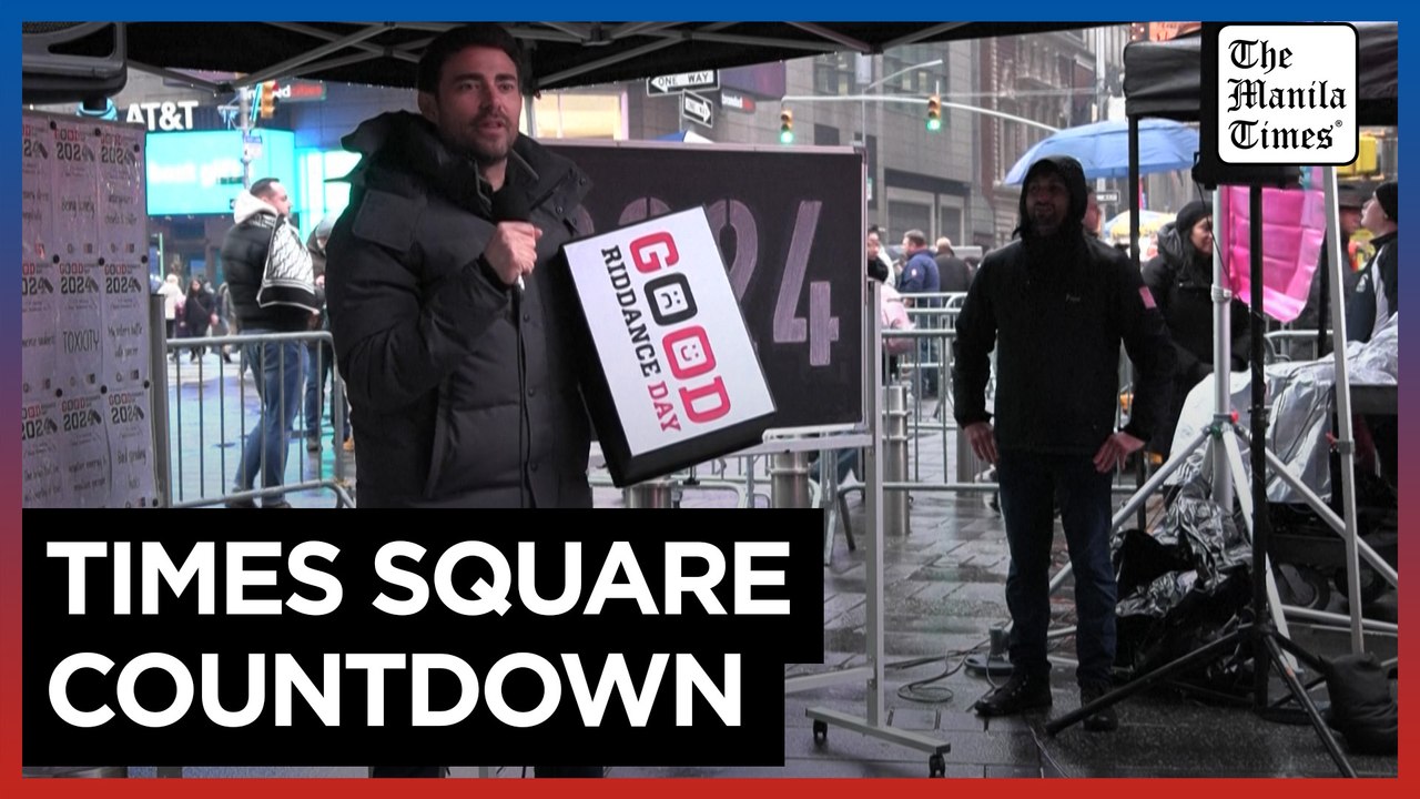 Tourists and New Yorkers wipe the slate clean ahead of 2025 in Times Square