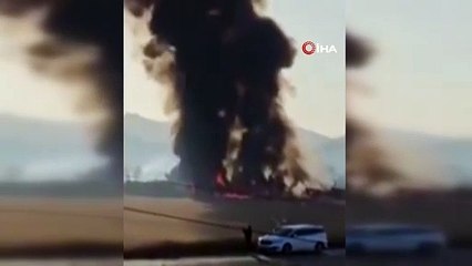 Güney Kore'deki uçağın duvara çarpma anı kamerada