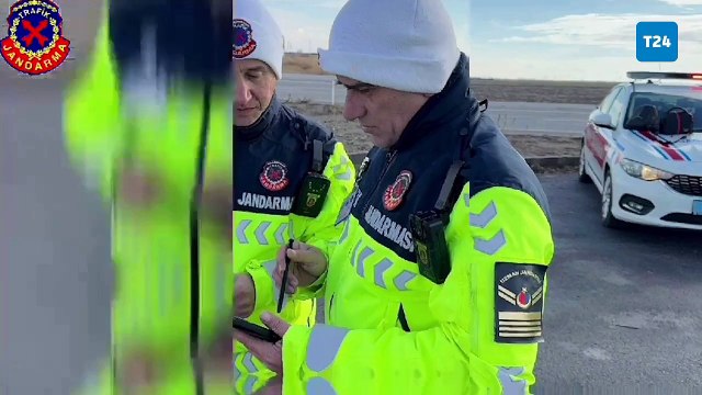 Bakan Yerlikaya, trafik denetim verilerini duyurdu; bir haftada çakar kullanan 74 sürücüye işlem!