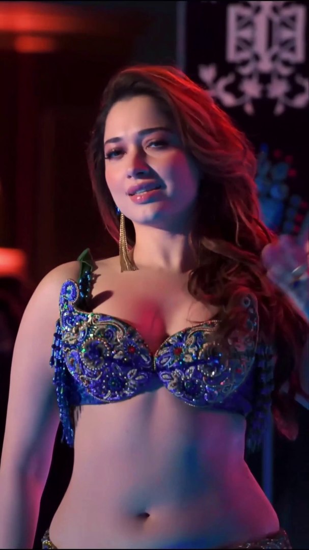 ⁣Tamannah bhatia in aaj ki raat- blue version (4k) vertical edit