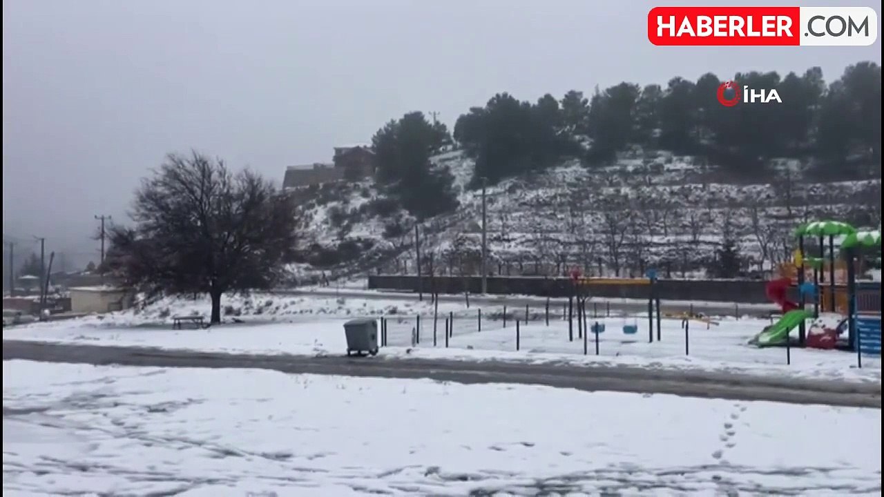 Kuraklıkla Mücadele Eden Buldan Yayla Gölü Karla Kaplandı