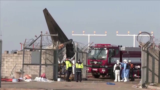 Accidente aéreo devastador mata a 179 personas en el peor desastre de aviación en Corea del Sur