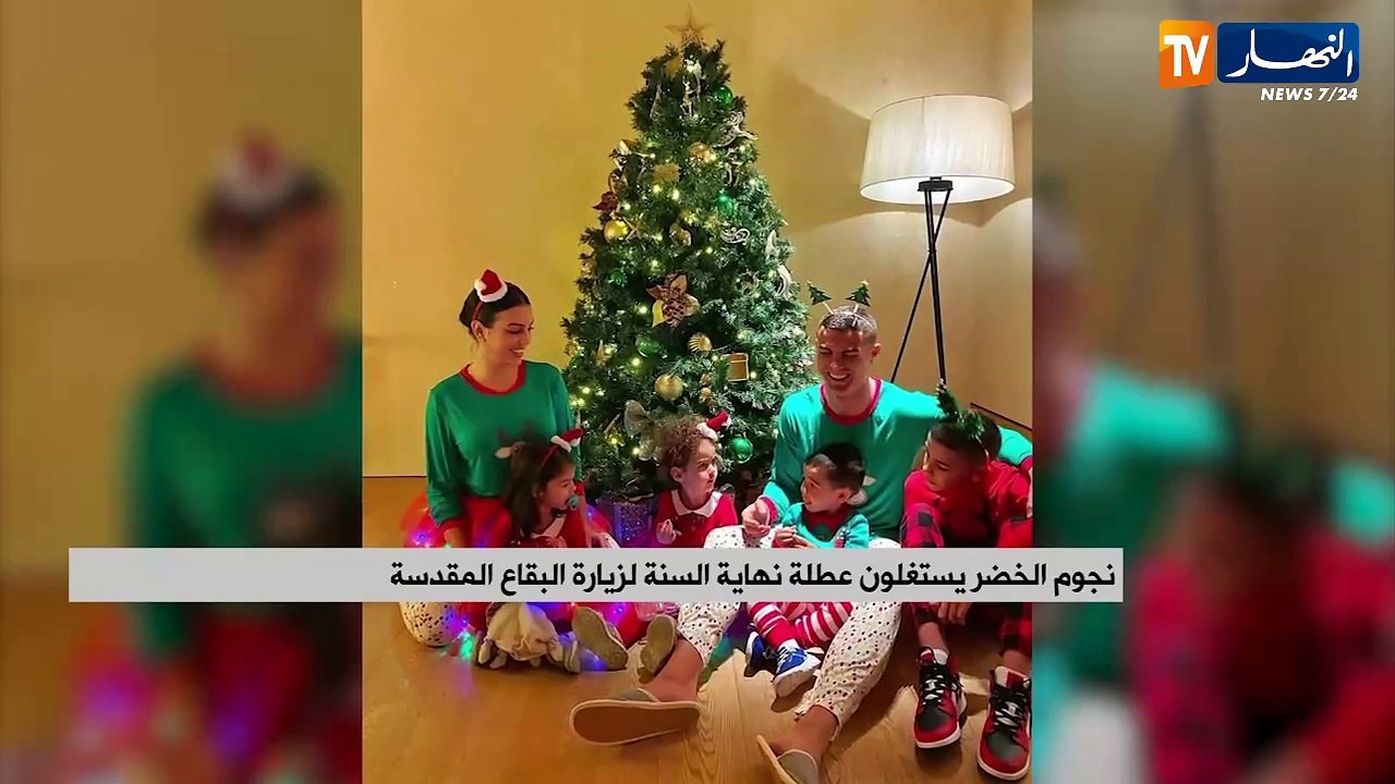 نجوم الخضر يستغلون عطلة نهاية السنة لزيارة البقاع المقدسة