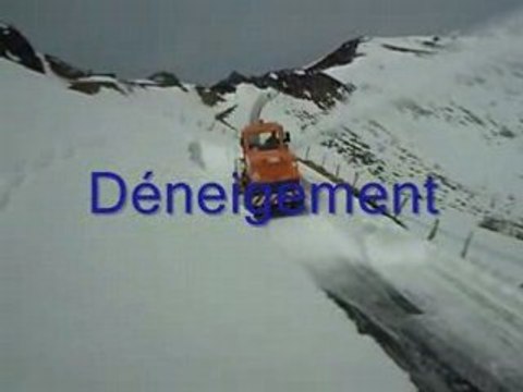 Cantal: Déneigement au Puy Mary