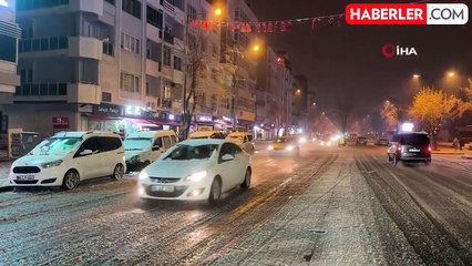 Uşak'ta Yoğun Kar Yağışıyla Eğlenceli Anlar