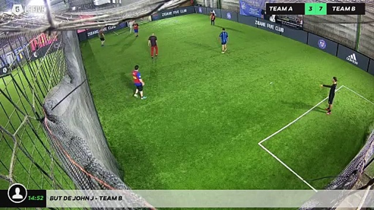 But de John J - Team B