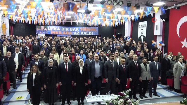 AKP Gençlik Kolları Genel Başkanı Eyyüp Kadir İnan, CHP Genel Başkanı Özgür Özel'e Seslendi