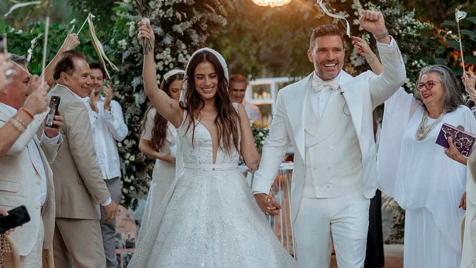 Julin Gil y Valeria Marn sorprenden con boda en Puerto Rico