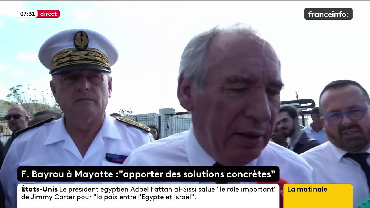 Mayotte: Arrivé dans l'archipel ce matin, le Premier ministre François Bayrou promet des "réponses rapides" et "à long terme" avec un plan nommé "Mayotte debout"