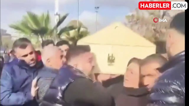 Halı Saha Maçında Kalp Krizi Geçiren Genç Hayatını Kaybetti