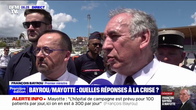 Mayotte: François Bayrou appelle à une grande prudence sur le bilan humain du cyclone