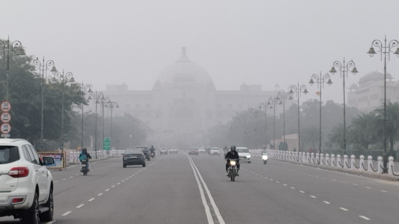 weather update: अभी दो दिन कोहरे में लिपटा रहेगा जयपुर, घर से बाहर निकलने से पहले जानें IMD का ALERT