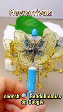 Green Four-Leaf Clovers Saint Patrick's Day Glossy Acrylic Beads