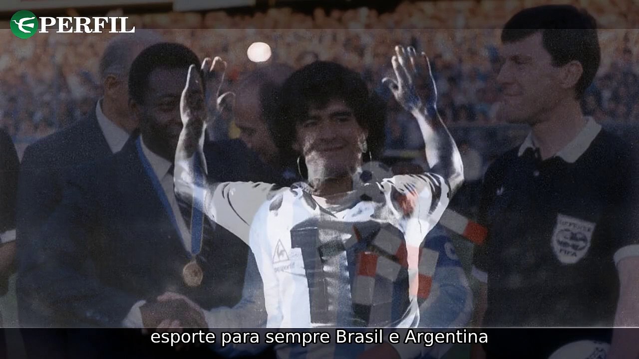 "A Última Partida de Pelé: Desavenças com Maradona e Empate entre Milan e Roma"