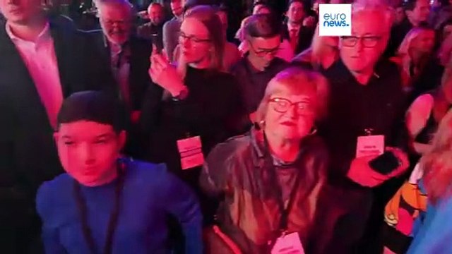 Zoran Milanovic encabeza las elecciones en Croacia pero necesitará ganar en la segunda vuelta