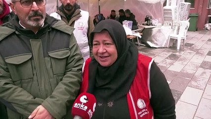 Polonez işçileri görüşme sonucunu bekliyor: 'Büyüklerimiz bizi görsün, sokaklarda süründürmesinler'