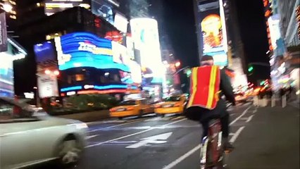 Bill Cunningham New York | movie | 2011 | Official Trailer