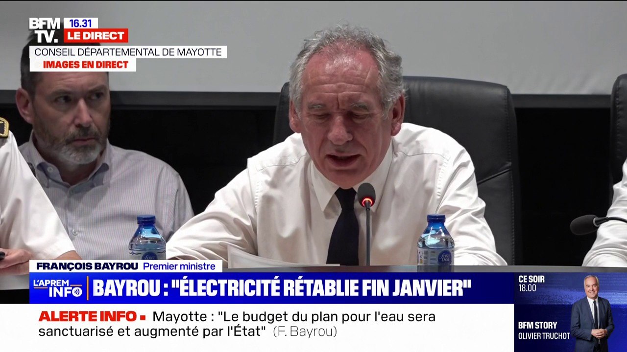 Mayotte: "Nous allons déployer 200 Starlinks pour assurer les communications en urgence", affirme François Bayrou