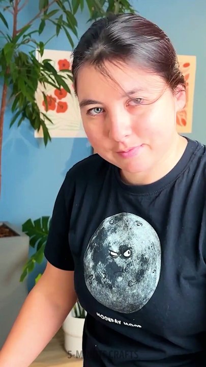 Make your moving comfortable with these clever and easy hacks 🧳