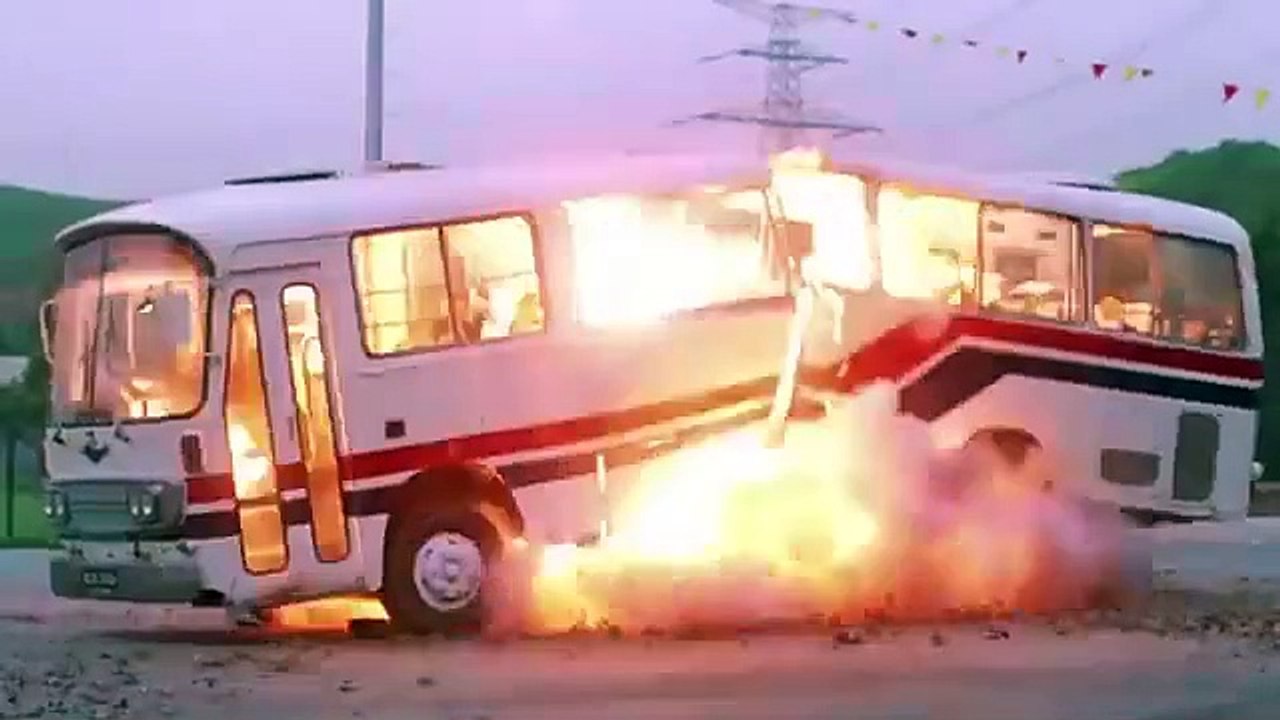 [2024 Full Movie] Hong Kong_s Ace Bodyguard vs. the Madman _ Martial Arts Movies