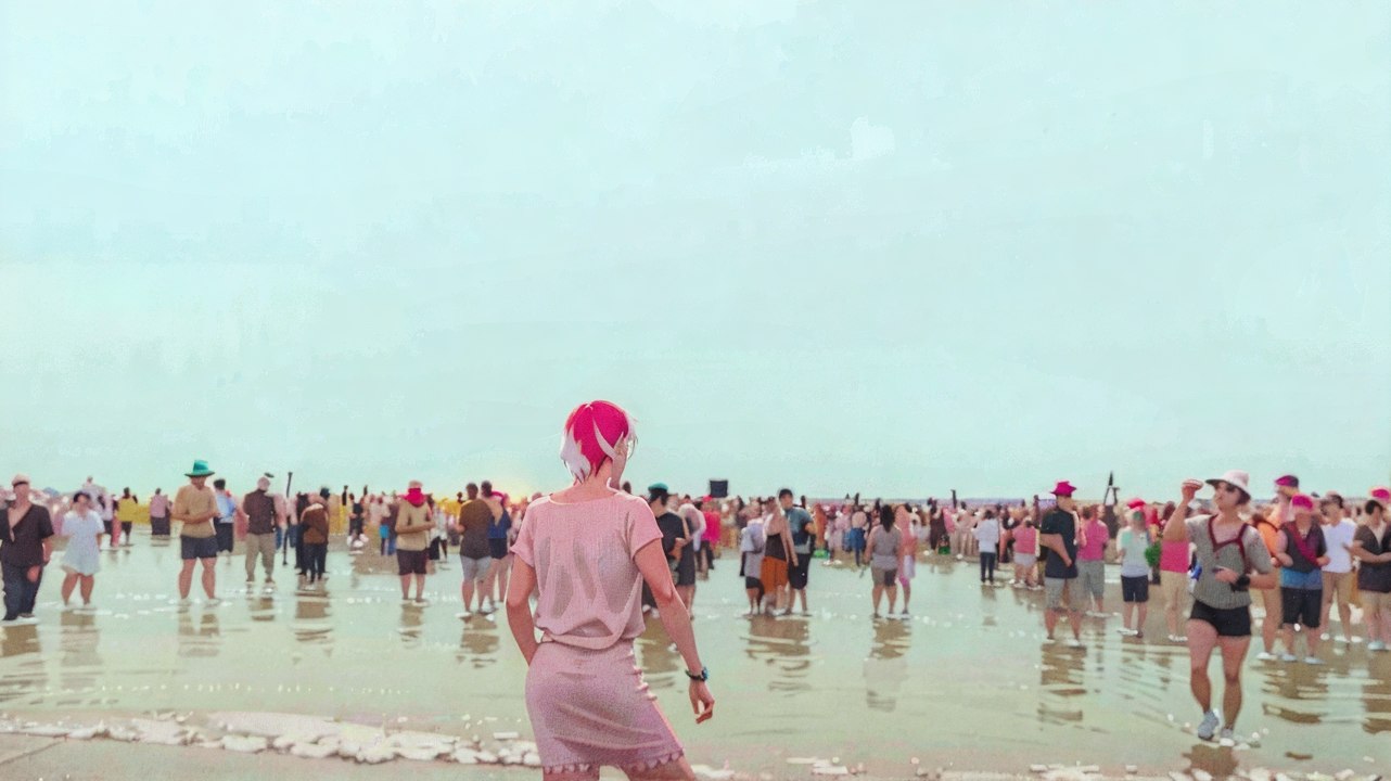 Charente-Maritime : 700 participants plongent pour un Noël glacé à 10 °C