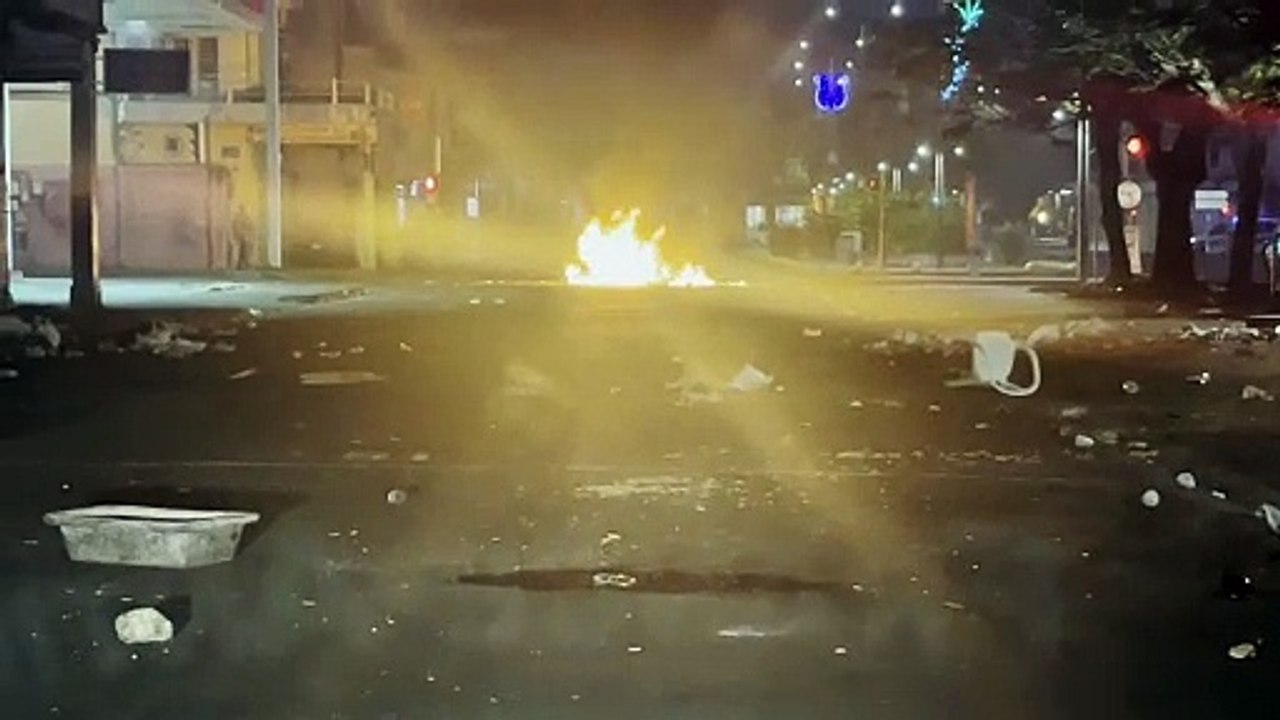 [MARTINIQUE] Emeutes à Fort-de-France après le maintien en détention du "R"