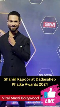 Shahid Kapoor Stylish entry at Dadasaheb Phalke Awards 2024 Viral Masti Bollywood