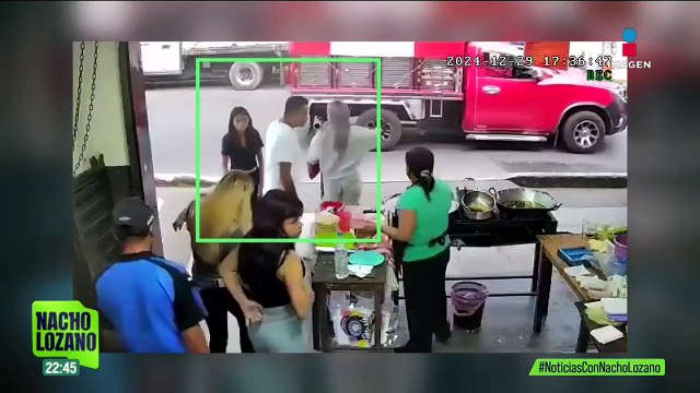 Mujer arroja agua hirviendo a vendedora de comida en Xalapa, Veracruz