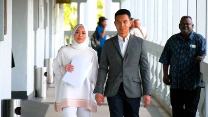 Rancang tunai umrah lepas tuduhan kes pecah amanah, Vivy Yusof dan suami dapat sementara pasport