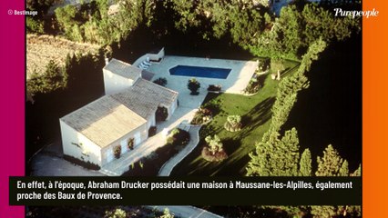 Michel Drucker : Sa maison moderne avec piscine située dans un village de 2000 habitants qu'il a quittée pour une autre située à 24 minutes dans un village très huppé