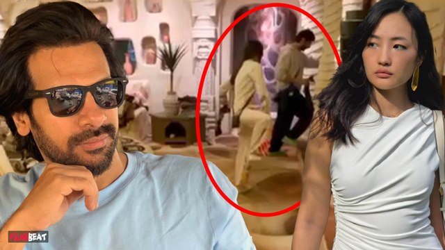 Bigg Boss 18: Chum Darang ने Karanveer को Bathroom में किया Kiss, सच्चाई आई सामने ! FilmiBeat