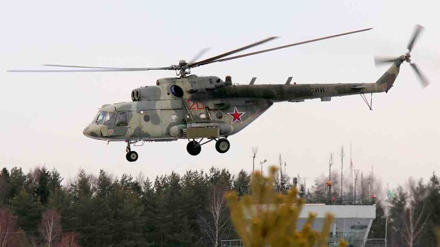 歴史的瞬間：ウクライナのドローンが黒海でロシアのMi-8ヘリコプターを撃墜！