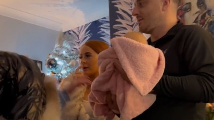 Man proposes to partner after daughter delivers 'Will you marry my daddy' message