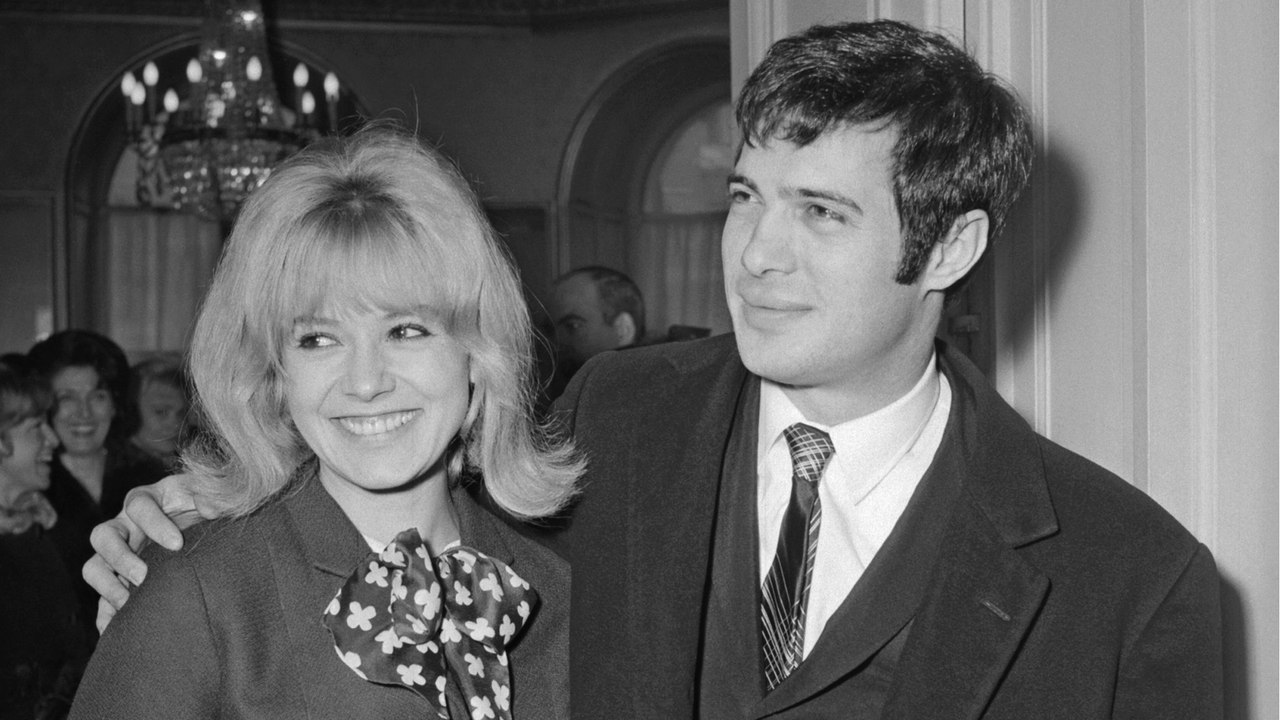 GALA VIDEO - Guy Bedos et Sophie Daumier : retour sur le destin tragique de leur fils Philippe