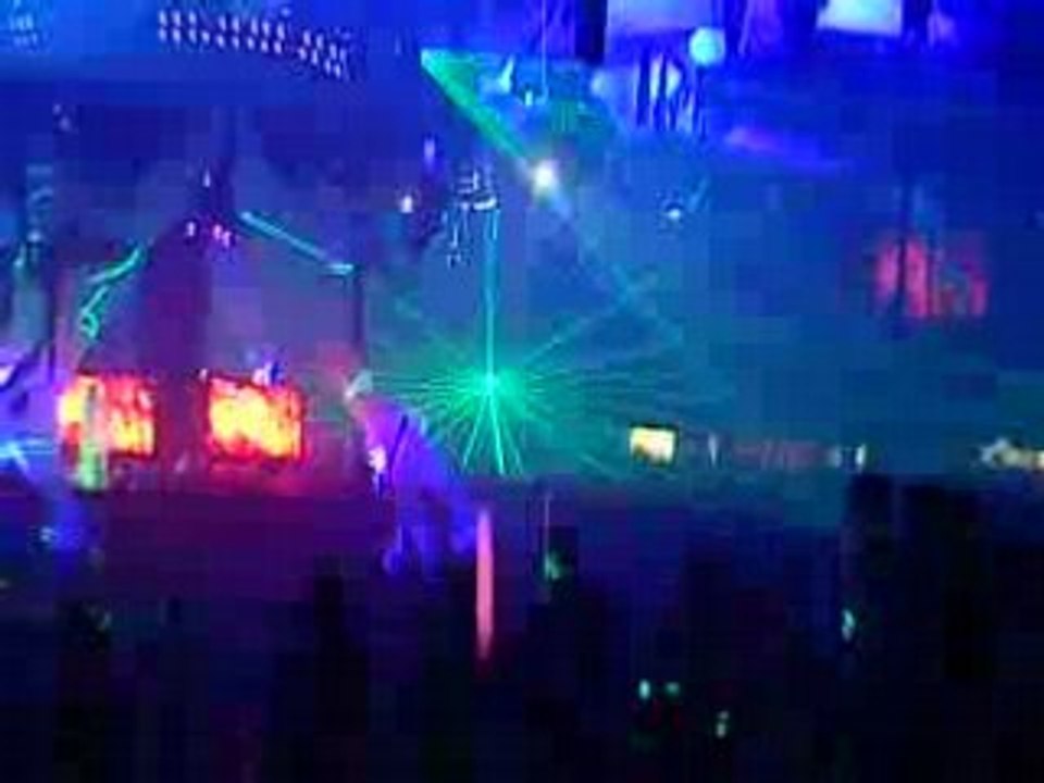 CLIP1022