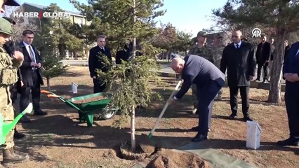 Bakan Güler: Teröristler için tek çıkış yolu silah bırakmak