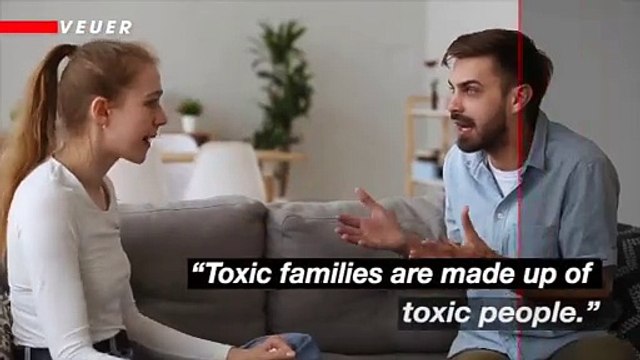 Set Healthy Boundaries This New Year With Your Toxic Family Members
