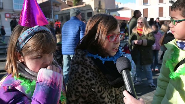Los niños de Guadalajara, primeros en dar la bienvenida al 2025 con 'chuches' en vez de uvas