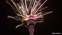 Capodanno in Nuova Zelanda, spettacolo nel cielo di Auckland