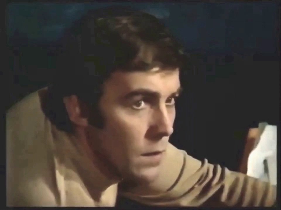 British Talent in a Play for Two Actors (''Green Julia'', 1970) - Michael Jayston, John Hurt - Clips