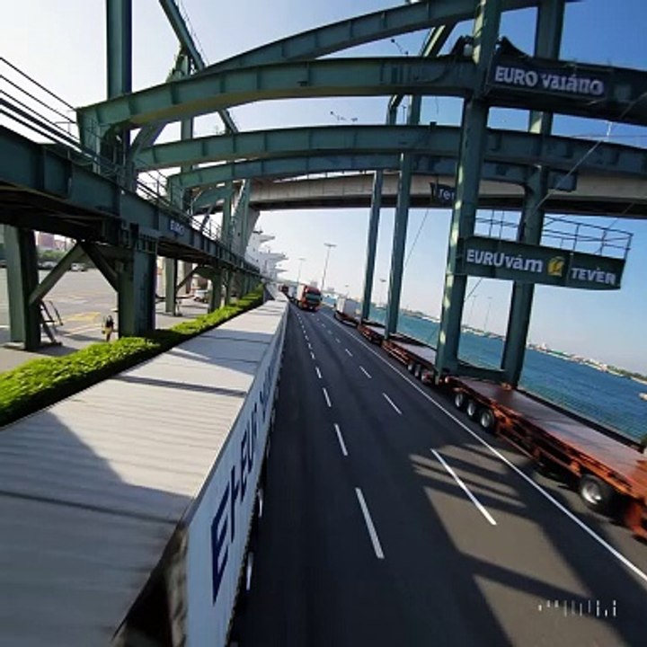 Efficient Logistics in Motion