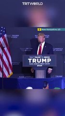 Trump mocks Biden by appearing clueless on stage(360P)