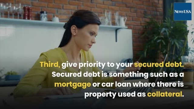 Getting Out of Debt | NewsUSA TV | Money