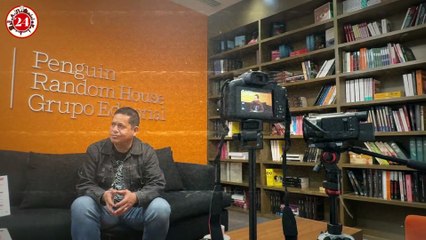 Overol: El nuevo libro de Julián Herbert