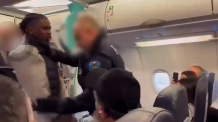 VIDEO Omeonga picchiato dalla polizia a Natale: la denuncia sui social